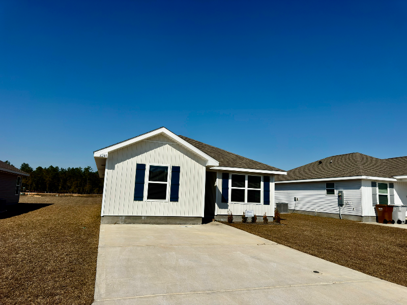 Milton House: 6281 Firefly Dr