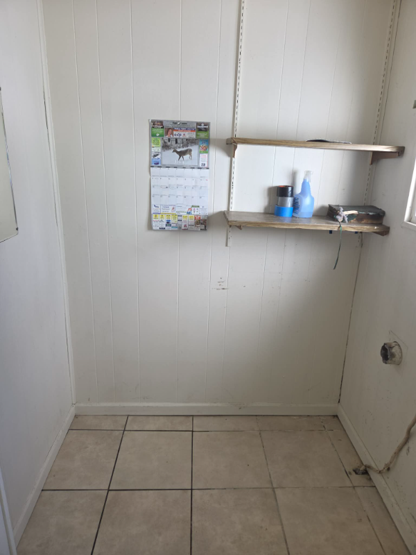 Frostburg House: 18707 Smitty Rd