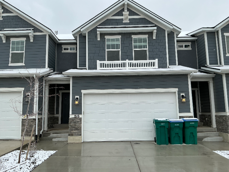 Lehi Townhome: 816 N Hilltop Drive