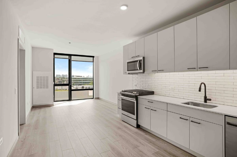 Chicago Condo: 2183 N Elston Ave