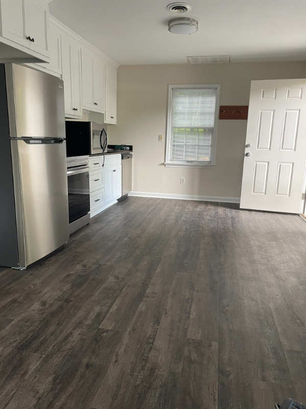 Williamsburg Other: 102 Raleigh St