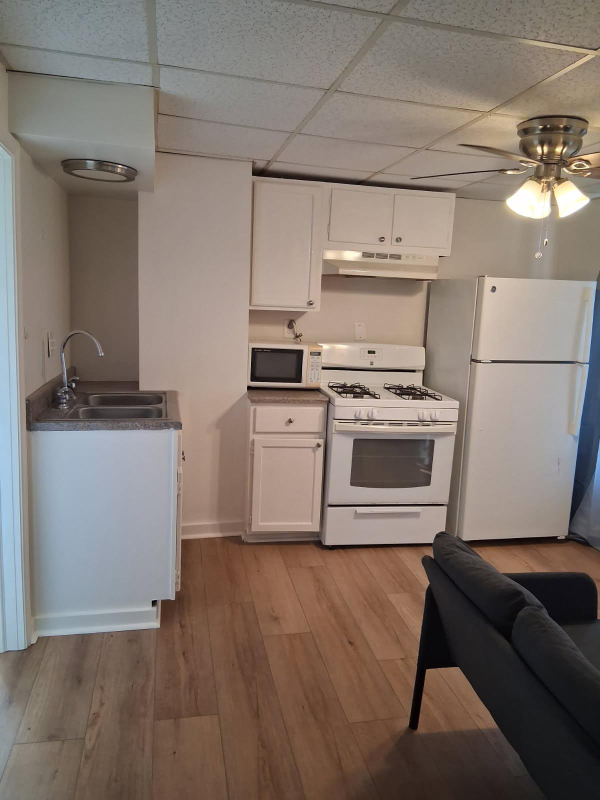 Altoona House: 1529 18th St