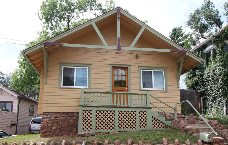 Manitou Springs House: 35 Fountain Pl