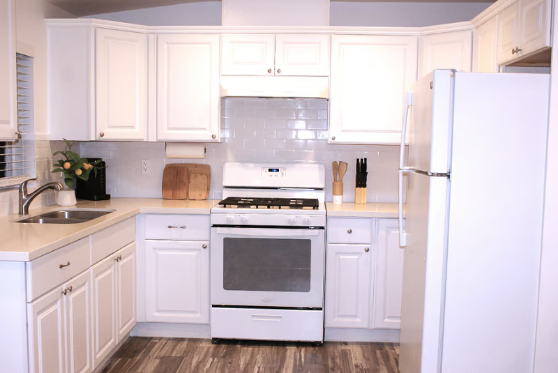 Reseda House: 7065 Aura Ave