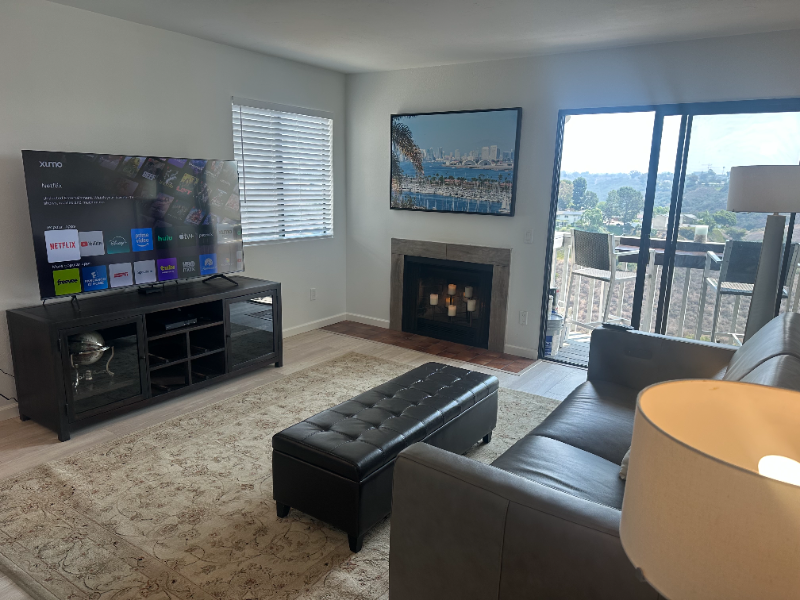 San Diego Condo: 2925 Cowley Way