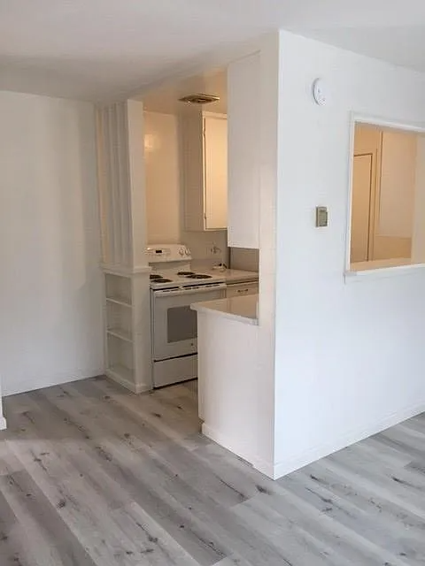 San Mateo Condo: 1956 Ivy St