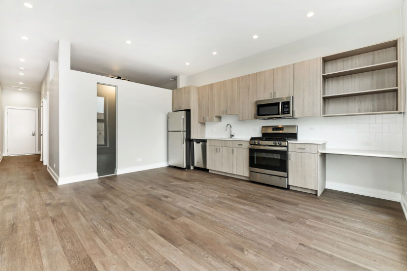 Chicago Condo: 1978 N Milwaukee Ave