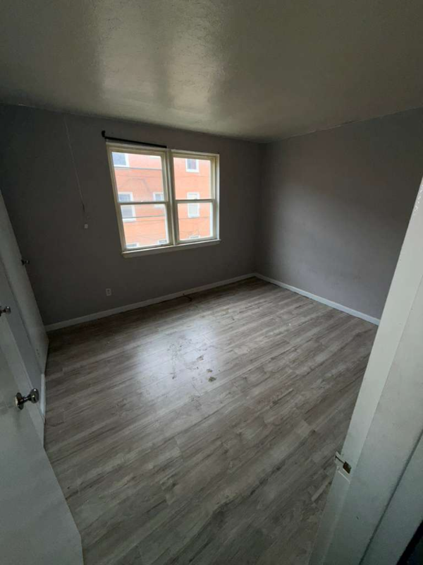 East Cleveland Apartment: 13965 Superior Road