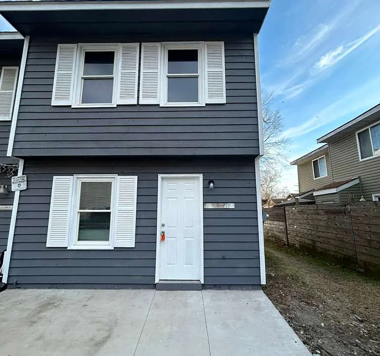 Myrtle Beach Townhome: 306 Cedar St