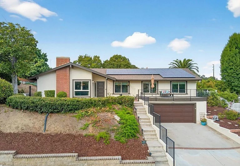 Camarillo House: 51 Calle Escalon