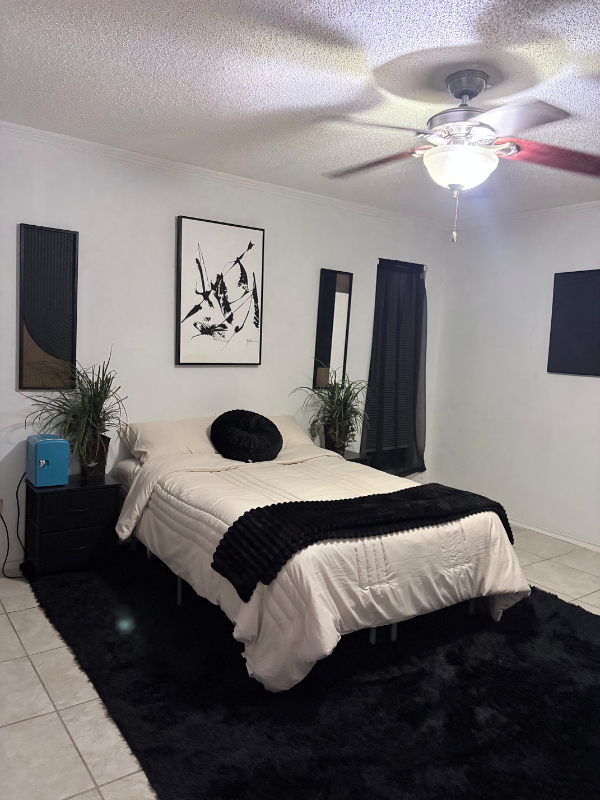 San antonio House: 15403 forest peak