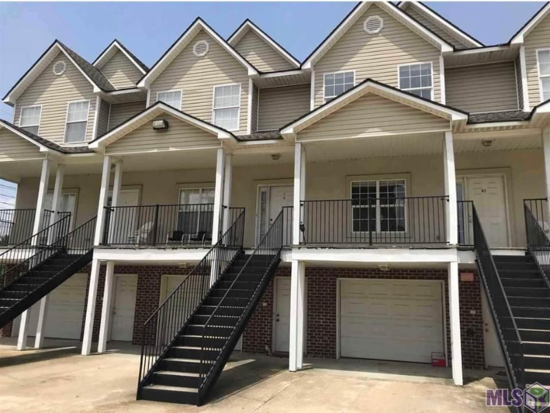 Baton Rouge Townhome: 1500 Brightside Drive