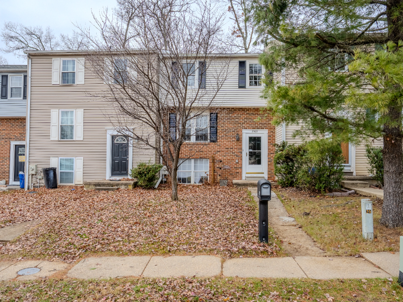 Nottingham Townhome: 8505 Castlemill Cir,