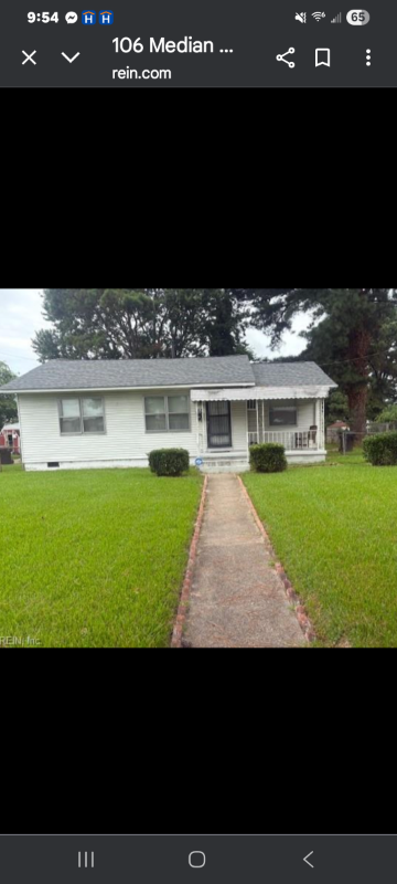 Portsmouth House: 106 Median Circle