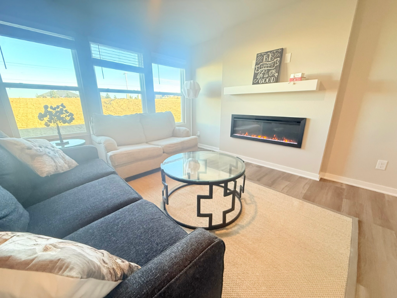 Bennington House: 7809 N 169th St