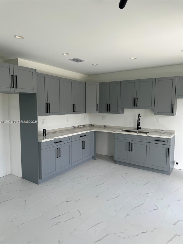 Pompano Beach Townhome: 325 NW 11th Street A