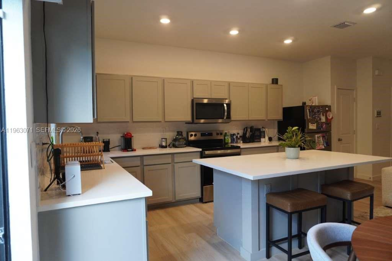 Pompano Beach Townhome: 385 NW 9th Street 385