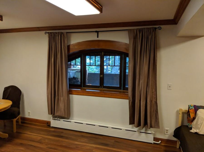 STATEN ISLAND Townhome: 52 SAINT MARKS PL