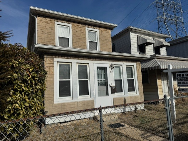 Dundalk House: 217 Center Street