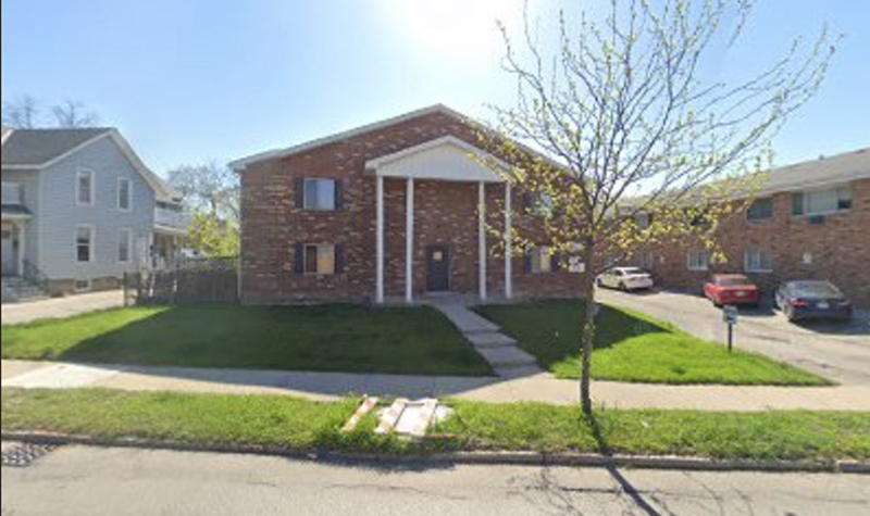 Milwaukee Apartment: 646 S Hawley Rd