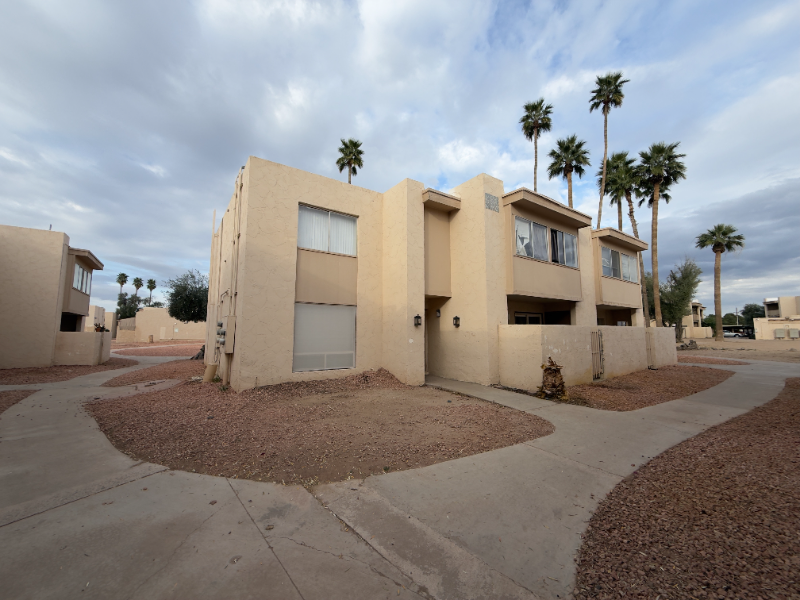 Phoenix Condo: 3524 W Dunlap Ave