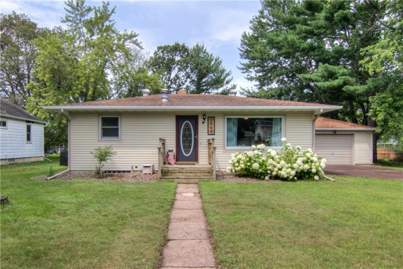 Eau Claire House: 2944 Uranus Ave