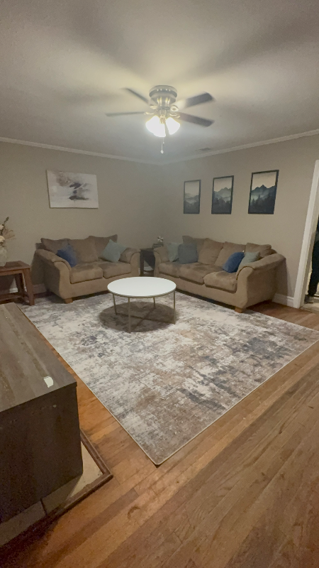 Tyler House: 1211 w third street