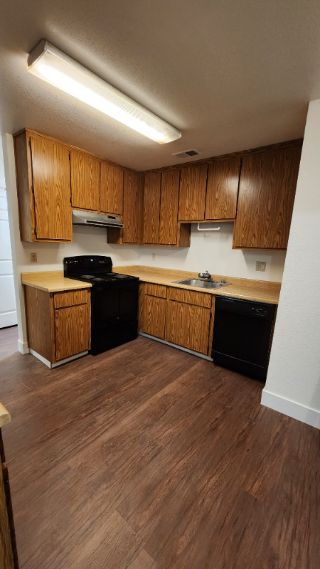 Sacramento House: 4575 Bomark Way