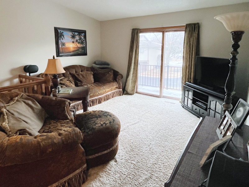 Champlin Condo: 11113 Edgewood Cir N