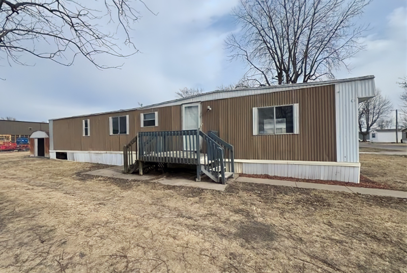 Mediapolis House: 62 Village Ct