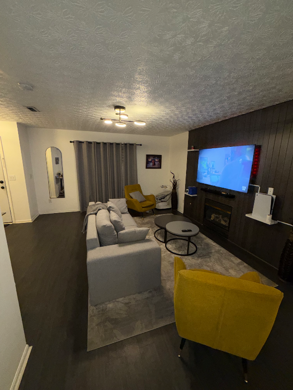 Columbus House: 2930 Legionary St