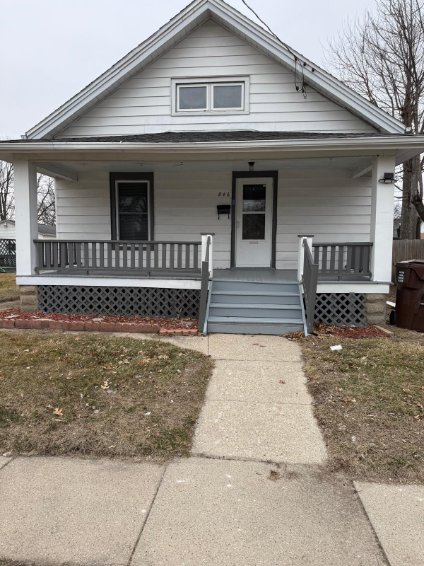 South Beloit House: 846 Roscoe Avenue