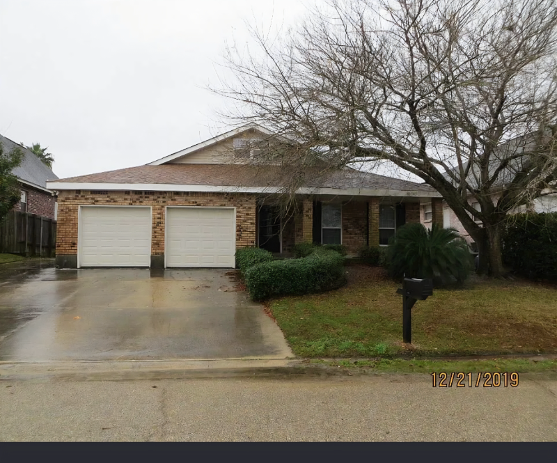 Slidell House: 206 Constellation Dr