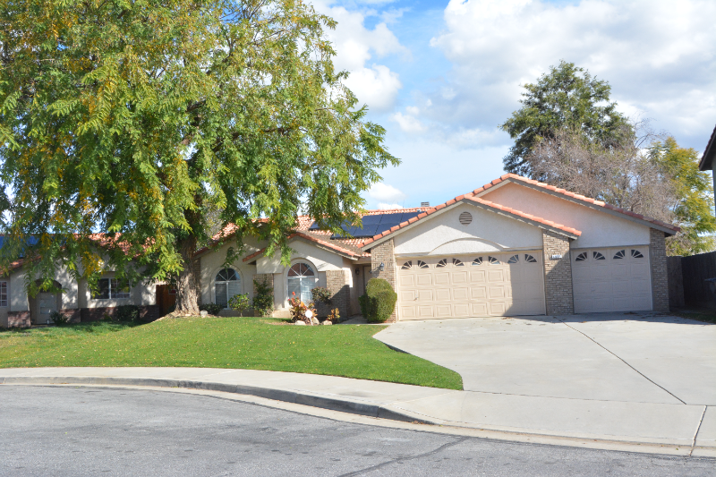 Bakersfield House: 4604 Polo Jump Court