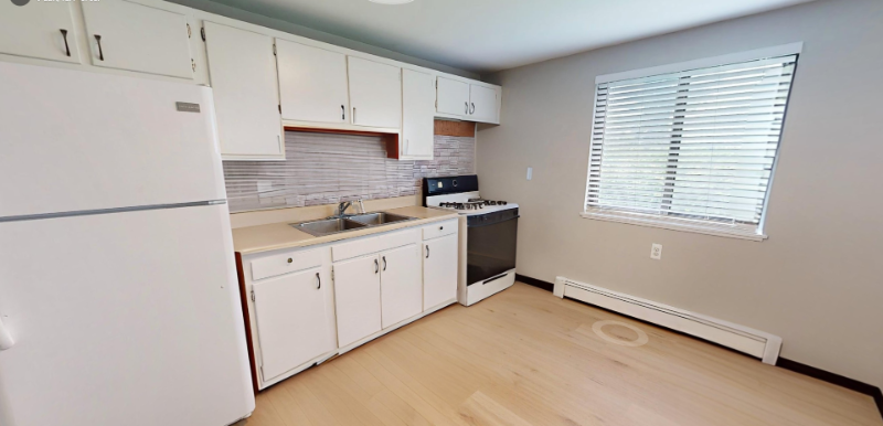 Buffalo Apartment: 6 Yale Place