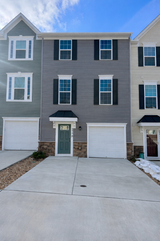 SPOTSYLVANIA Townhome: 8820 Stevenson Ln