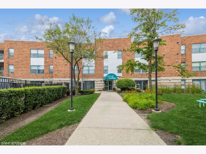 Rolling Meadows Condo: 3275 Kirchoff Rd
