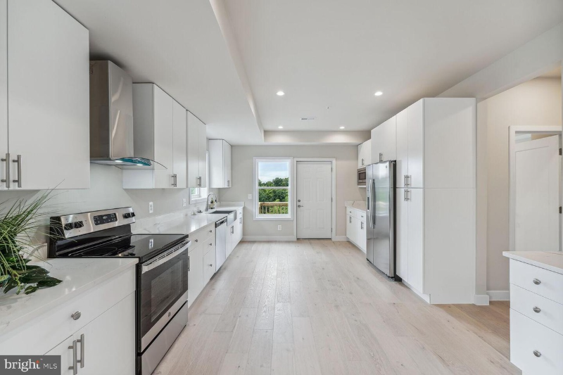 Washington DC Apartment: 2512 Elvans Rd SE