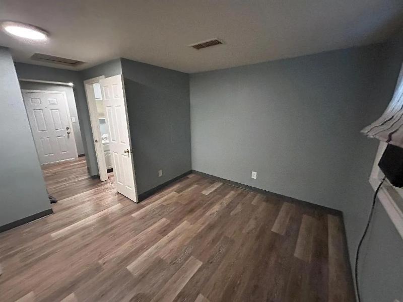 Louisville Apartment: 6666 Sylvania Rd