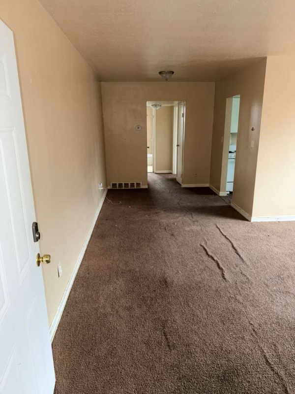 East Cleveland Apartment: 13965 Superior Road