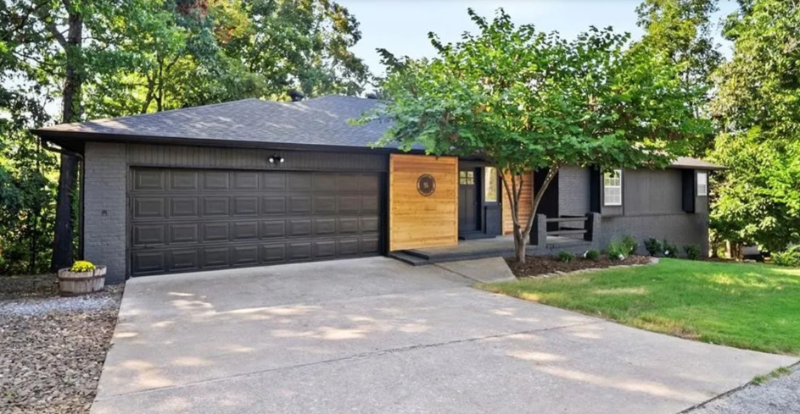 Bella Vista House: 5 Dunvegan Ln