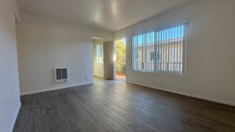 Goleta Apartment: 283 Ellwood Beach Dr