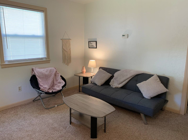 Independence Multiplex: 2021 S Harris Ave