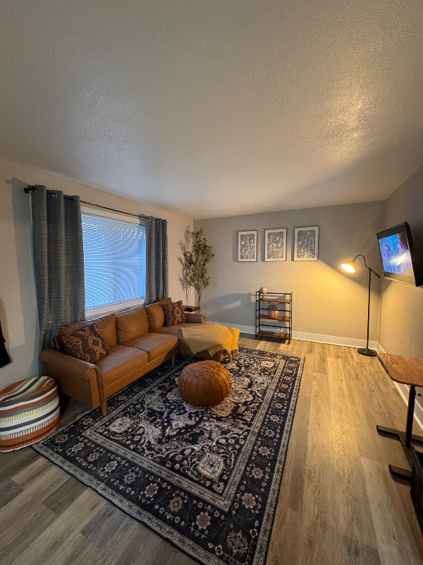 Colorado Springs House: 2021 Airport Rd