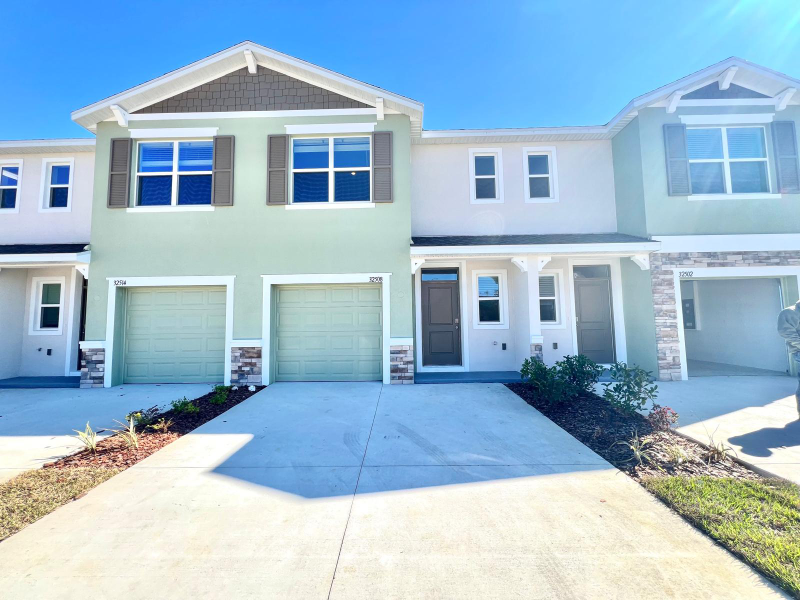 wesley chapel Townhome: 32508 midsummer night Lane