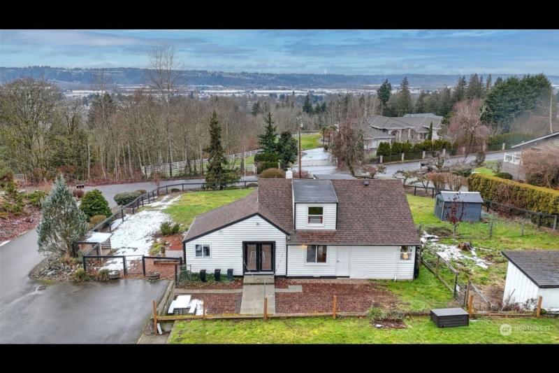 Auburn House: 30706 108th Ave SE