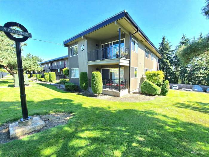 Tacoma Condo: 1116 S 27th St