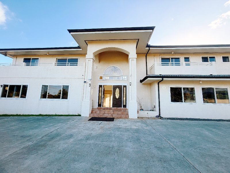 Honolulu House: 736 Ulili St