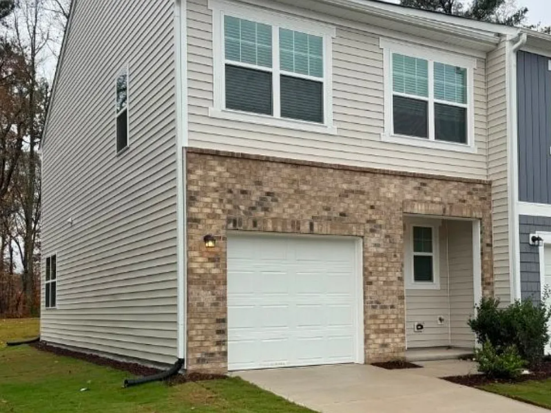 Durham Townhome: 2111 Trailside Dr