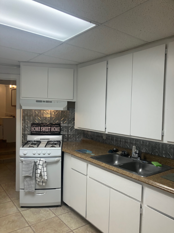 Auburn Apartment: 192 Lubeck Rd